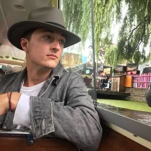 Meet your Posher, Bishop